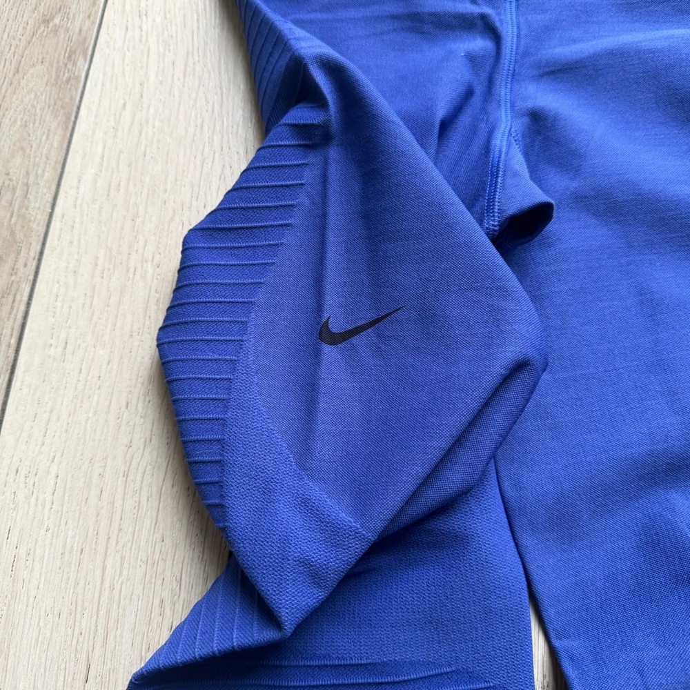 Nike Dri-FIT Royal Blue Leggings - Picture 3 of 7